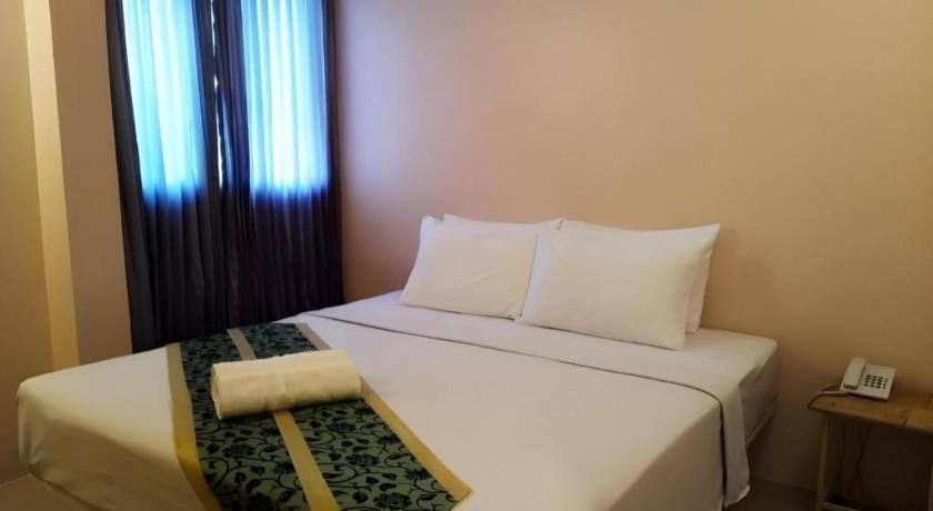 Bird Room Hotel - Pratunam Bangkok Exteriör bild