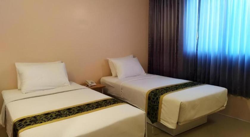 Bird Room Hotel - Pratunam Bangkok Exteriör bild